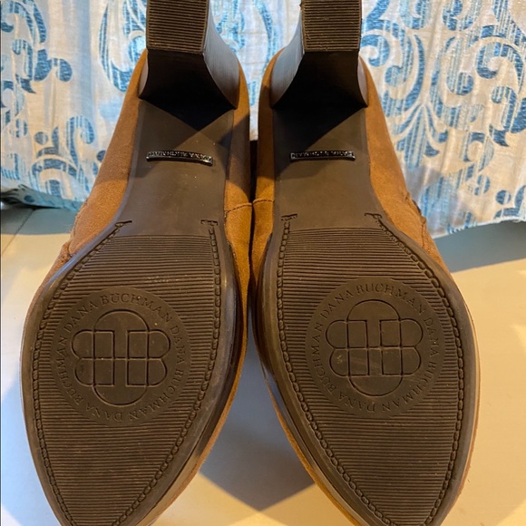 Dana Buchman boots. - Picture 8 of 8